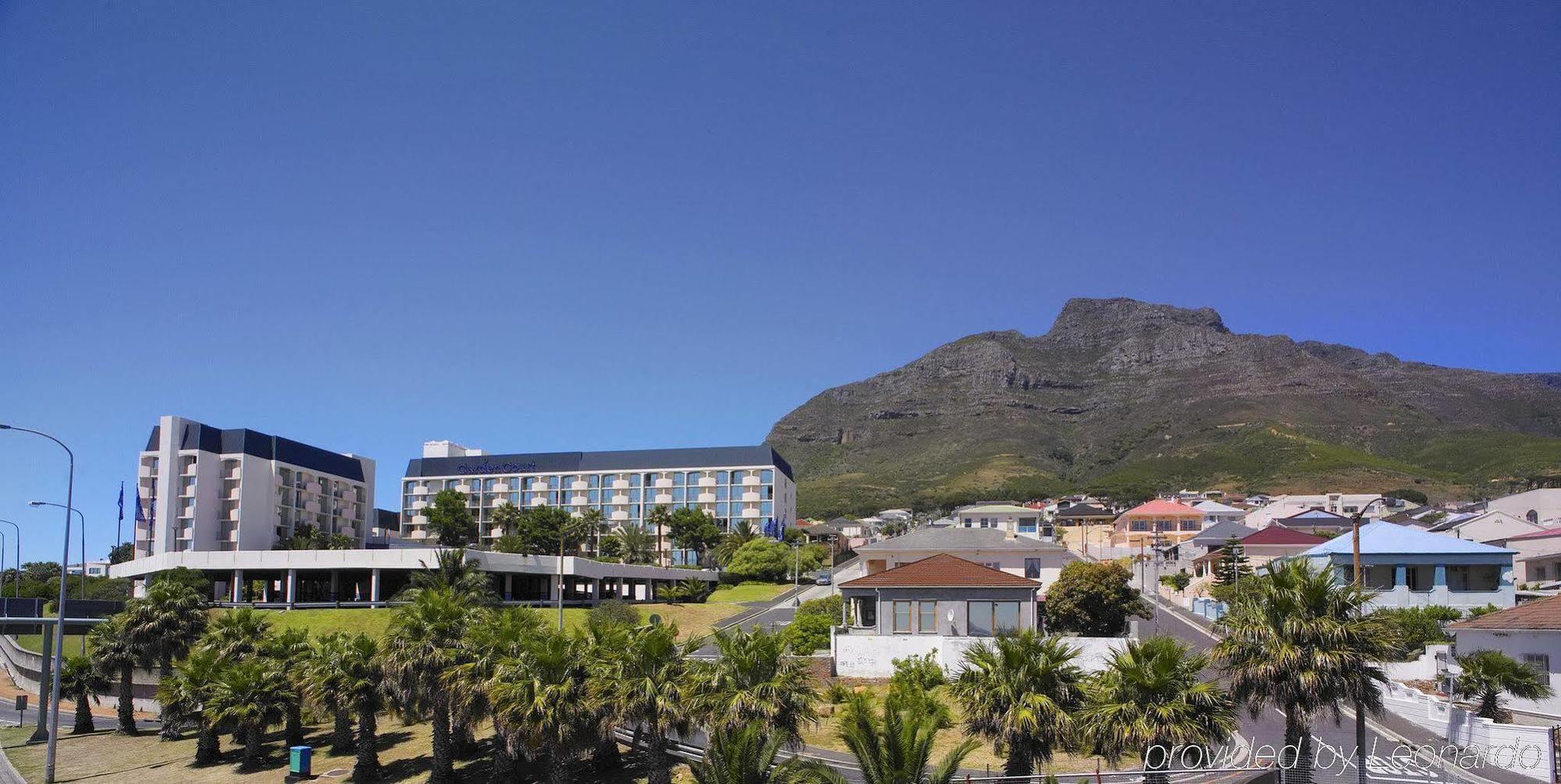 Garden Court Nelson Mandela Boulevard